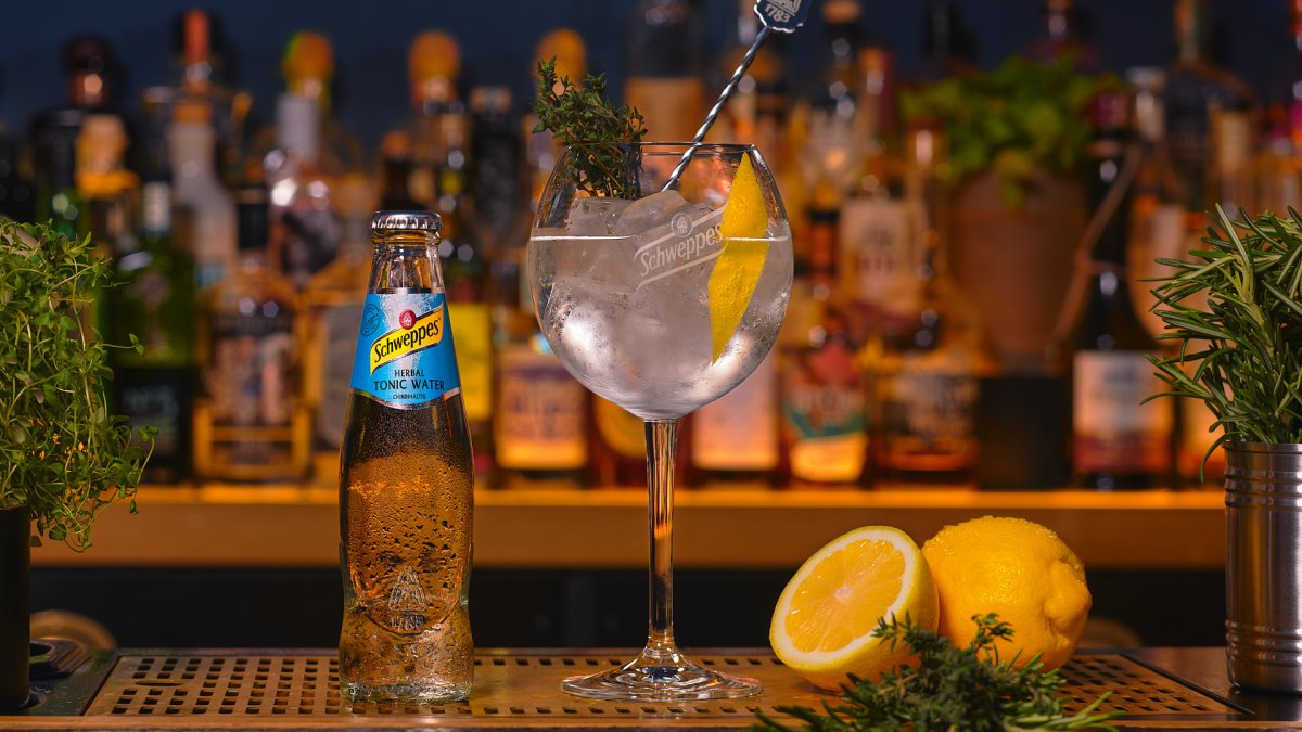 Client: Schweppes