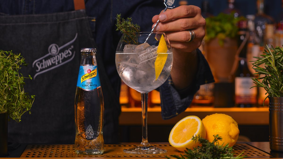 Client: Schweppes